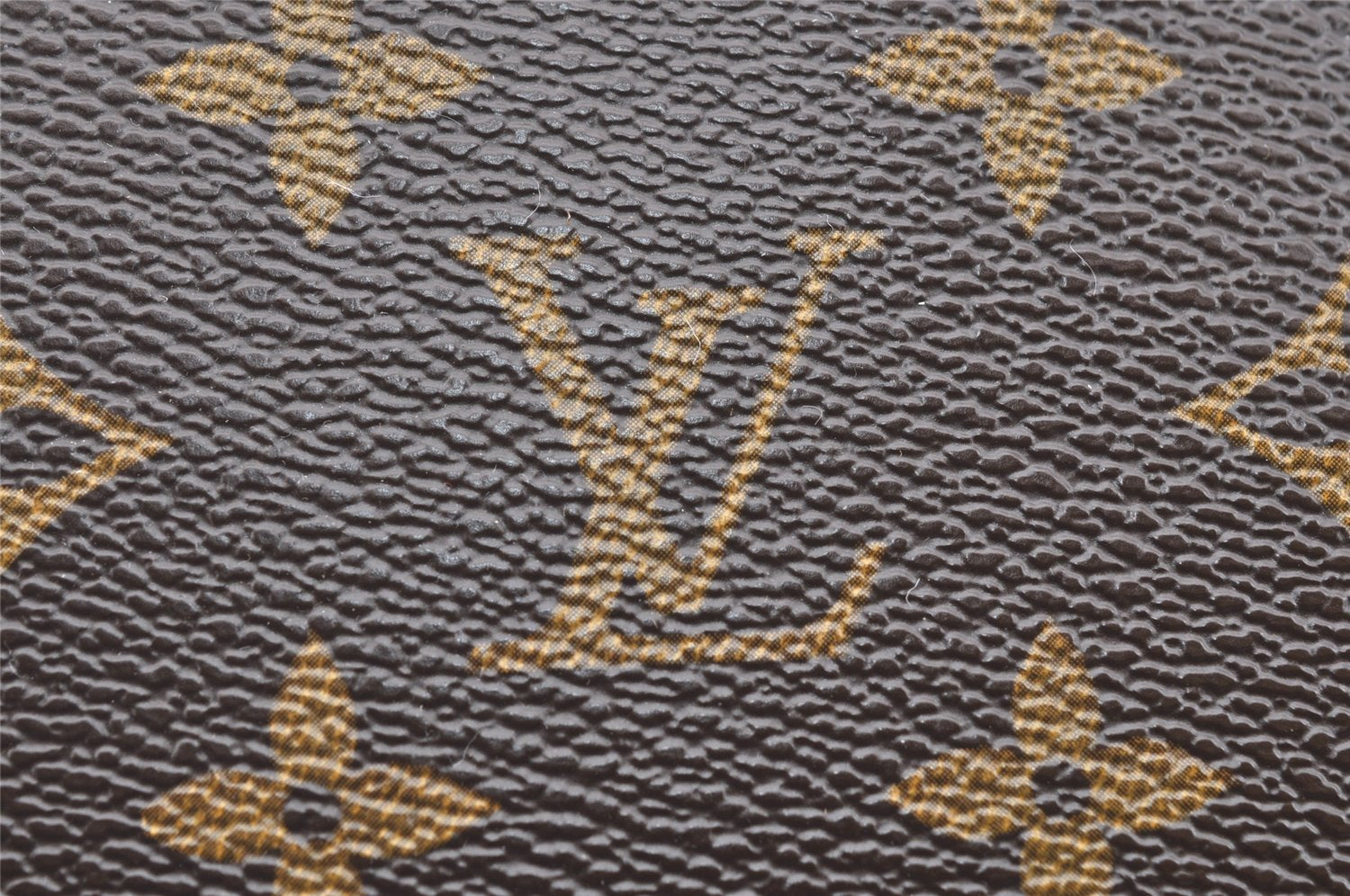 Authentic Louis Vuitton Monogram Boulogne 30 Shoulder Cross Bag M52165 LV 1689I