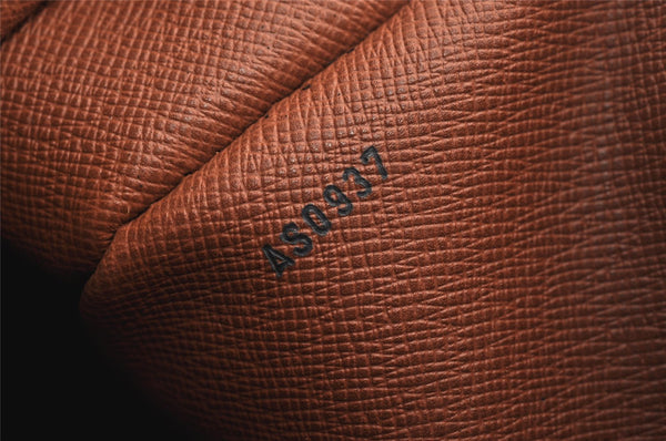 Authentic Louis Vuitton Monogram Boulogne 30 Shoulder Cross Bag M52165 LV 1689I