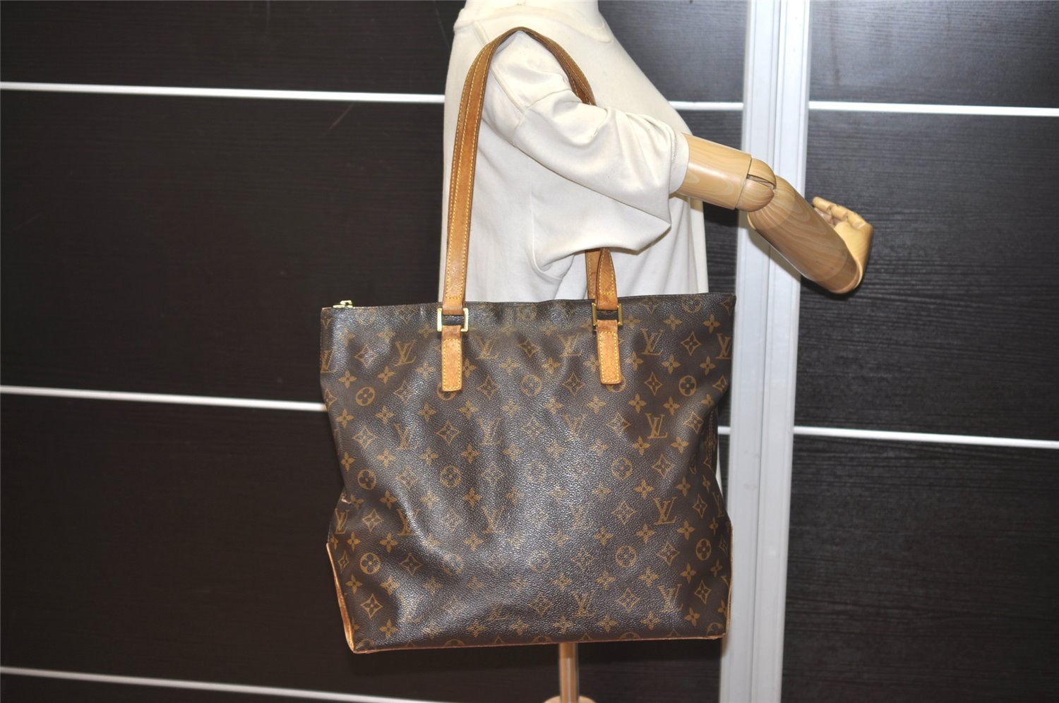 Authentic Louis Vuitton Monogram Cabas Mezzo Shoulder Tote Bag M51151 LV 1690J
