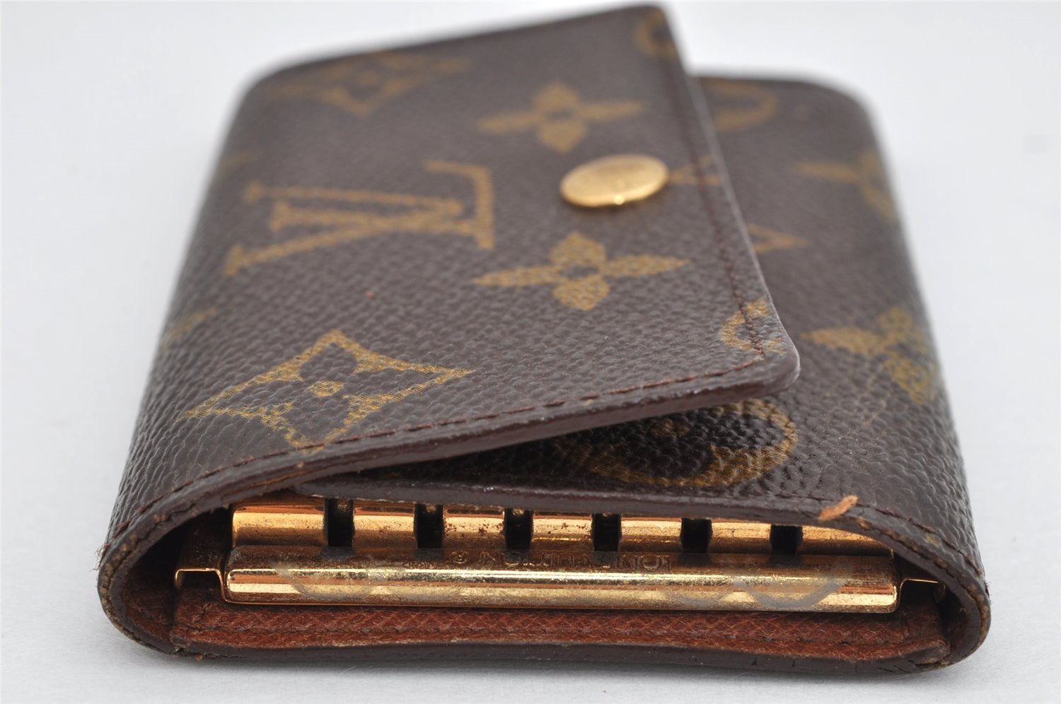 Authentic Louis Vuitton Monogram Multicles 6 Six Hooks Key Case M62630 LV 1692K