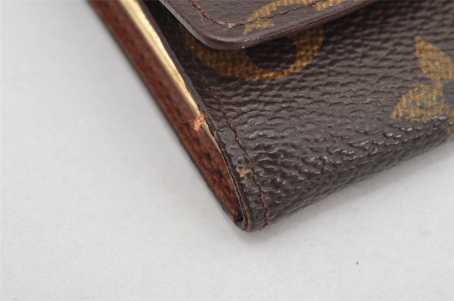 Authentic Louis Vuitton Monogram Multicles 6 Six Hooks Key Case M62630 LV 1692K