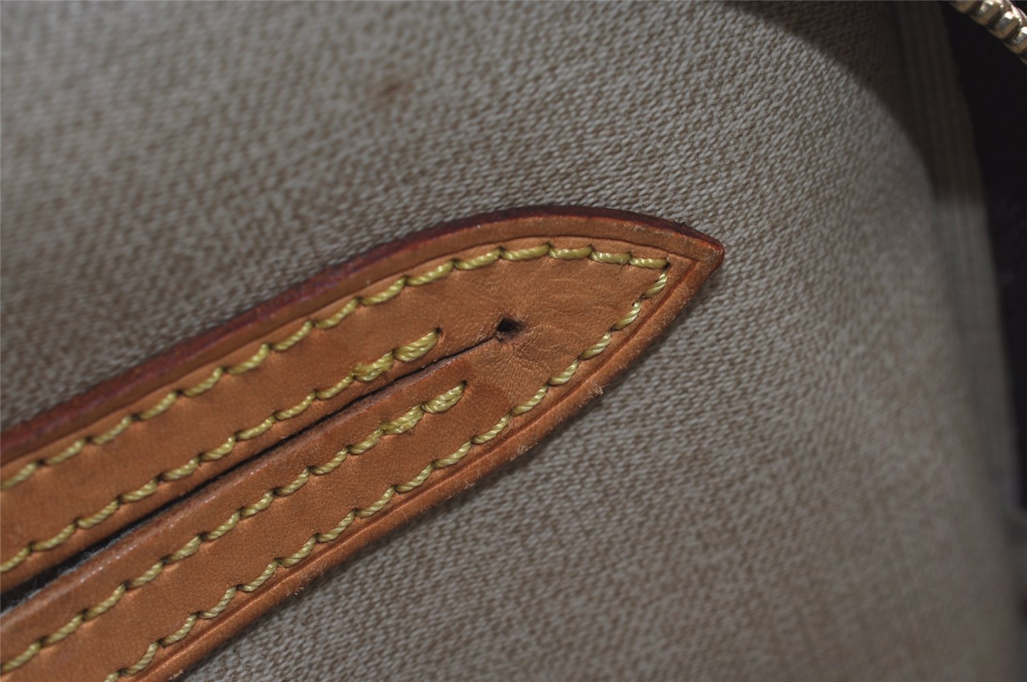 Authentic Louis Vuitton Monogram Reporter PM Shoulder Cross Bag M45254 LV 1694I