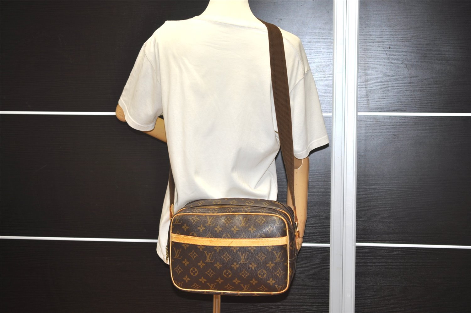 Authentic Louis Vuitton Monogram Reporter PM Shoulder Cross Bag M45254 LV 1694I