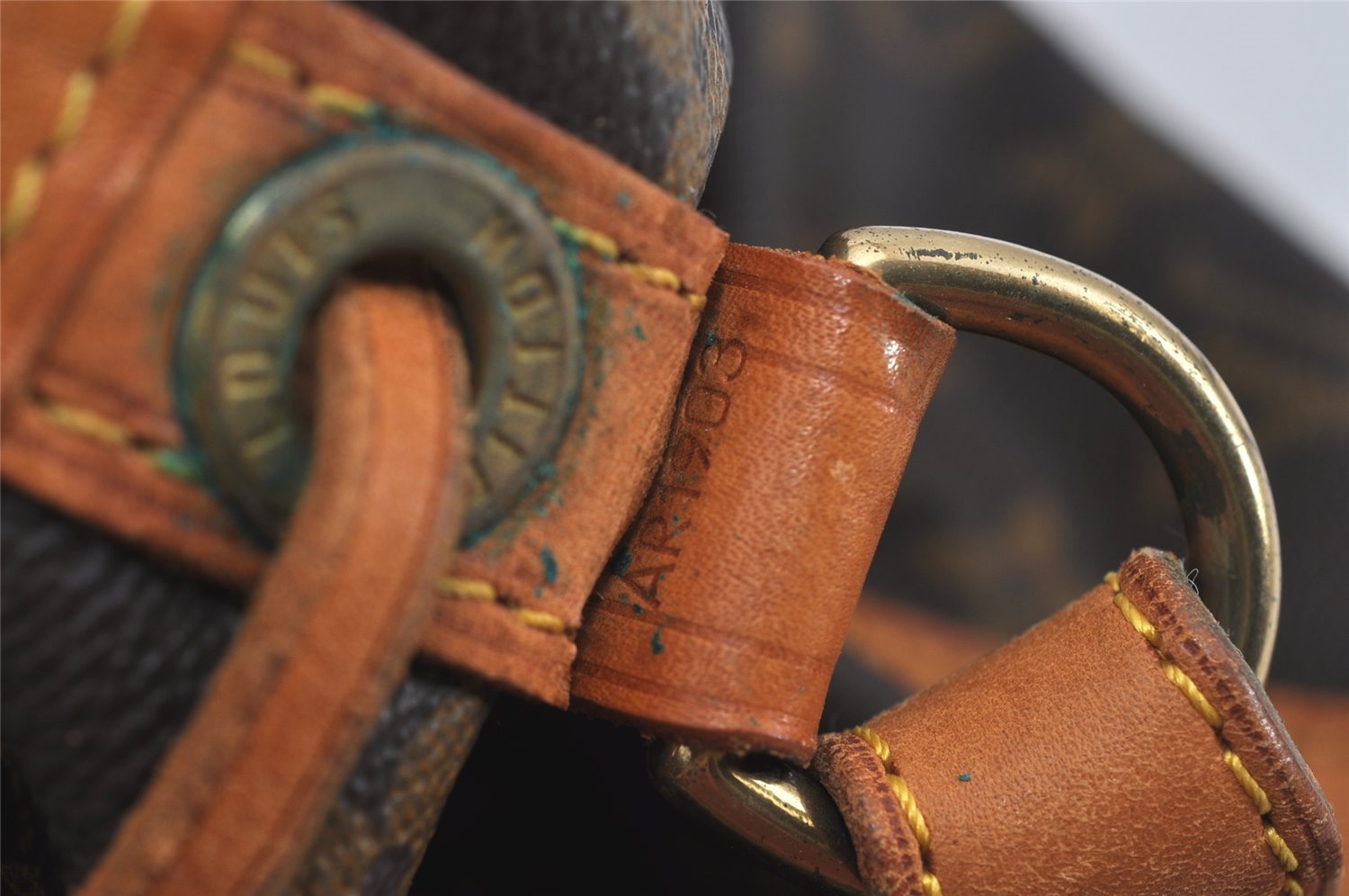 Authentic Louis Vuitton Monogram Noe Shoulder Drawstring Bag M42224 LV 1696I