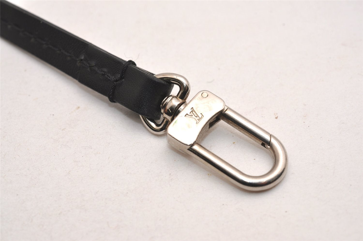 Authentic Louis Vuitton Leather Strap Black 15