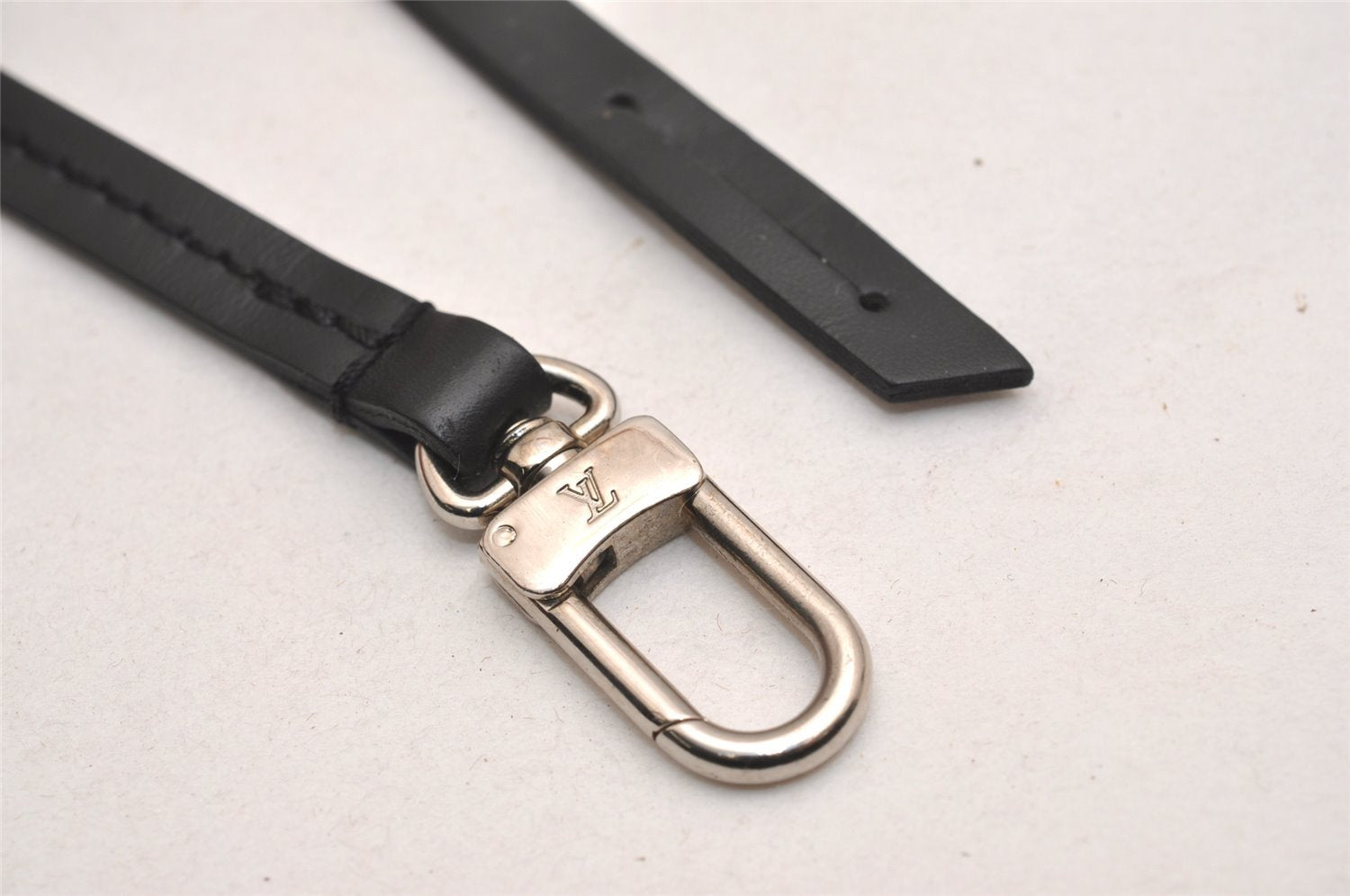 Authentic Louis Vuitton Leather Strap Black 15