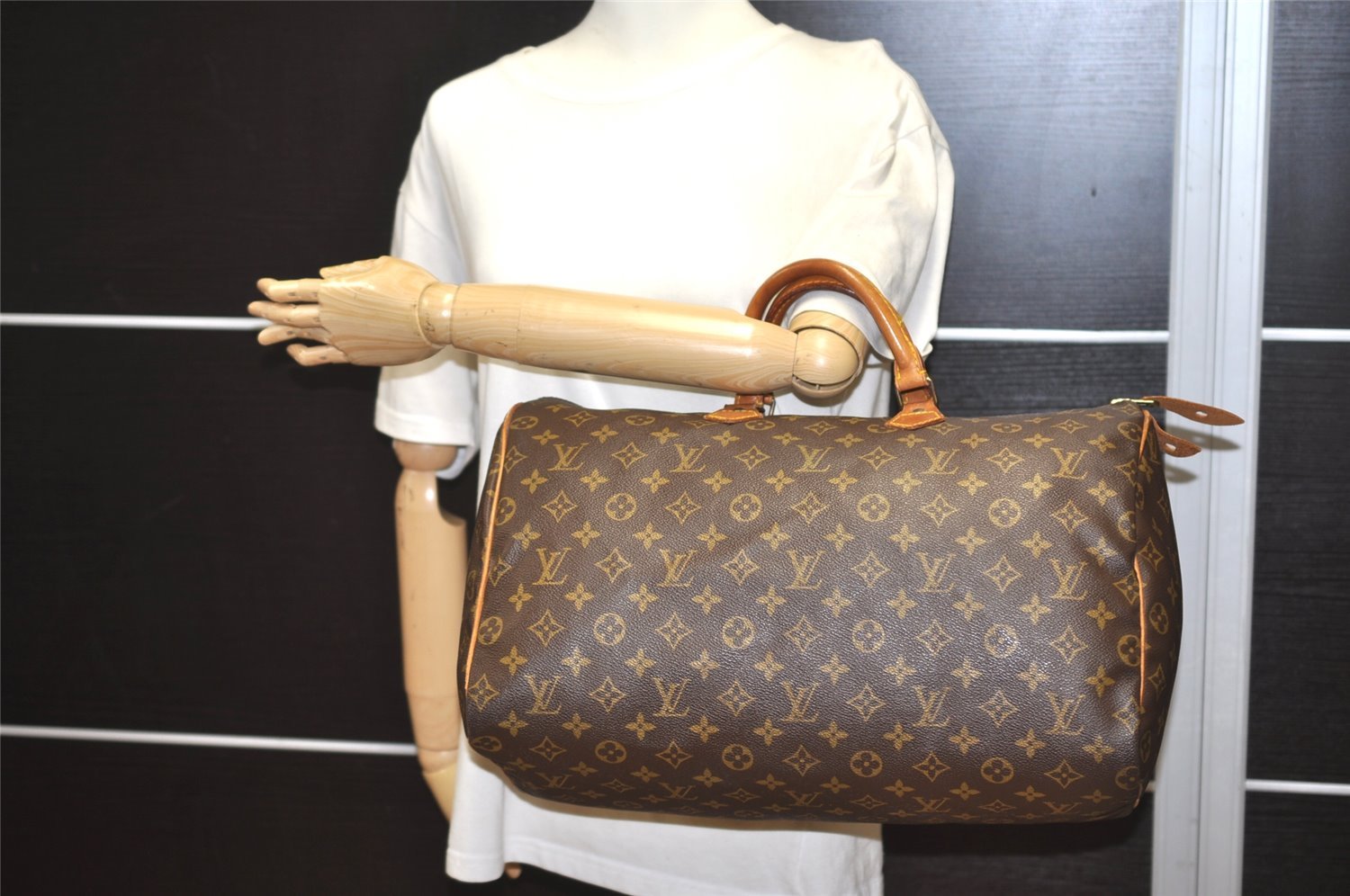 Authentic Louis Vuitton Monogram Speedy 40 Hand Boston Bag M41522 LV 1705I