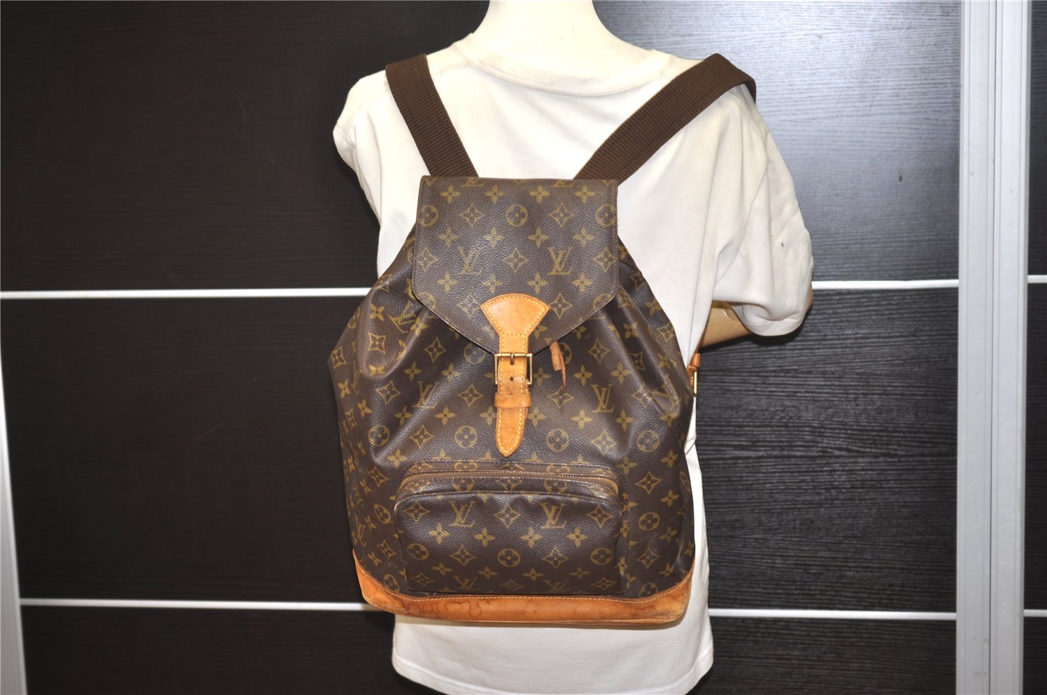 Authentic Louis Vuitton Monogram Montsouris GM Backpack M51135 LV 1707J