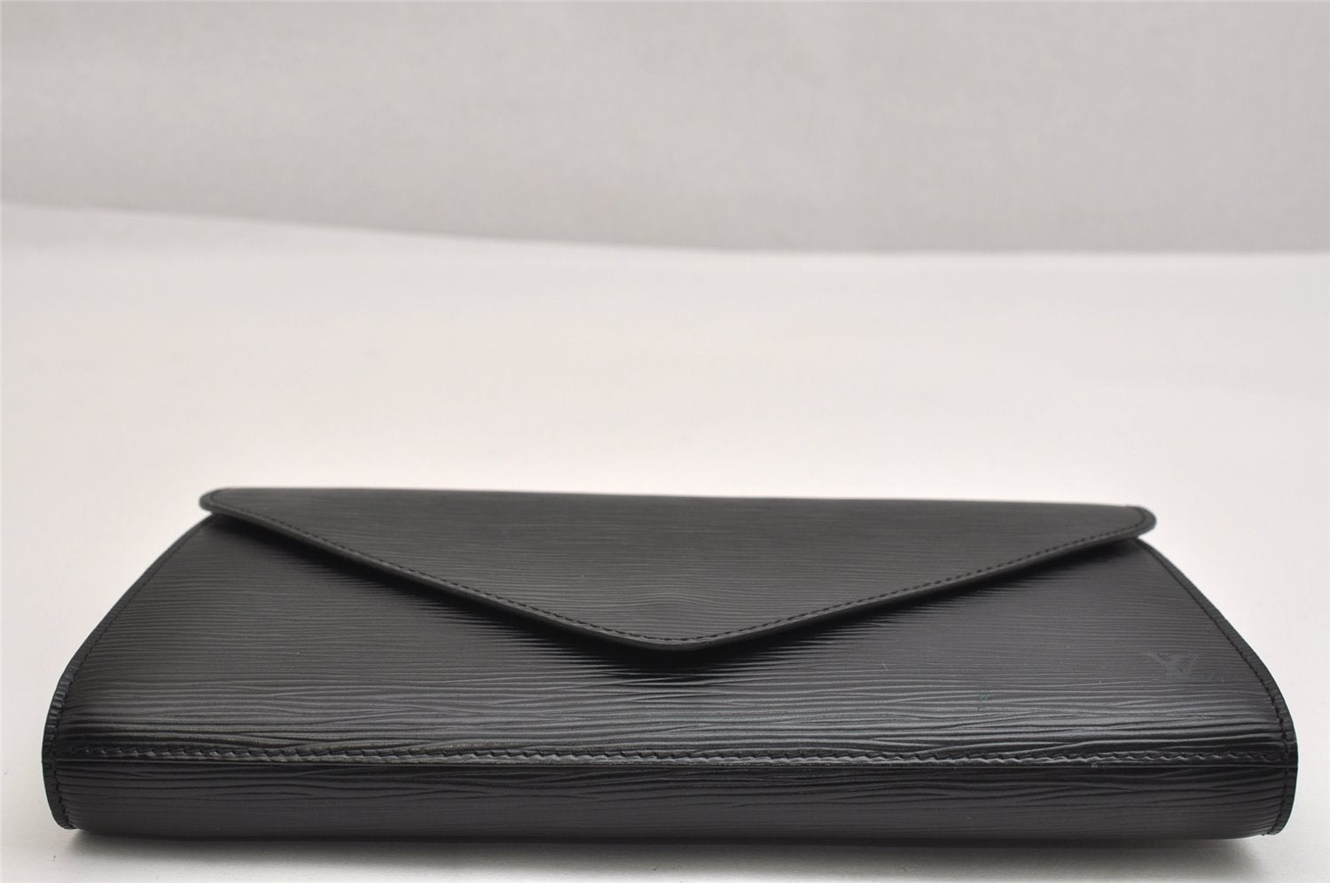 Authentic Louis Vuitton Epi Arts Deco Clutch Hand Bag Black M52632 LV 1712K