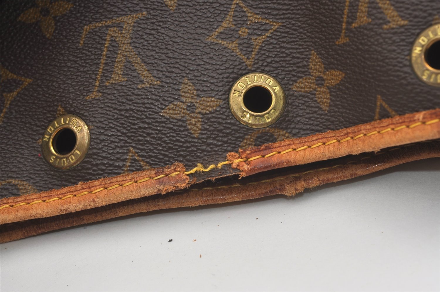 Auth Louis Vuitton Monogram Petit Noe M42226 Shoulder Drawstring Bag Junk 1714J