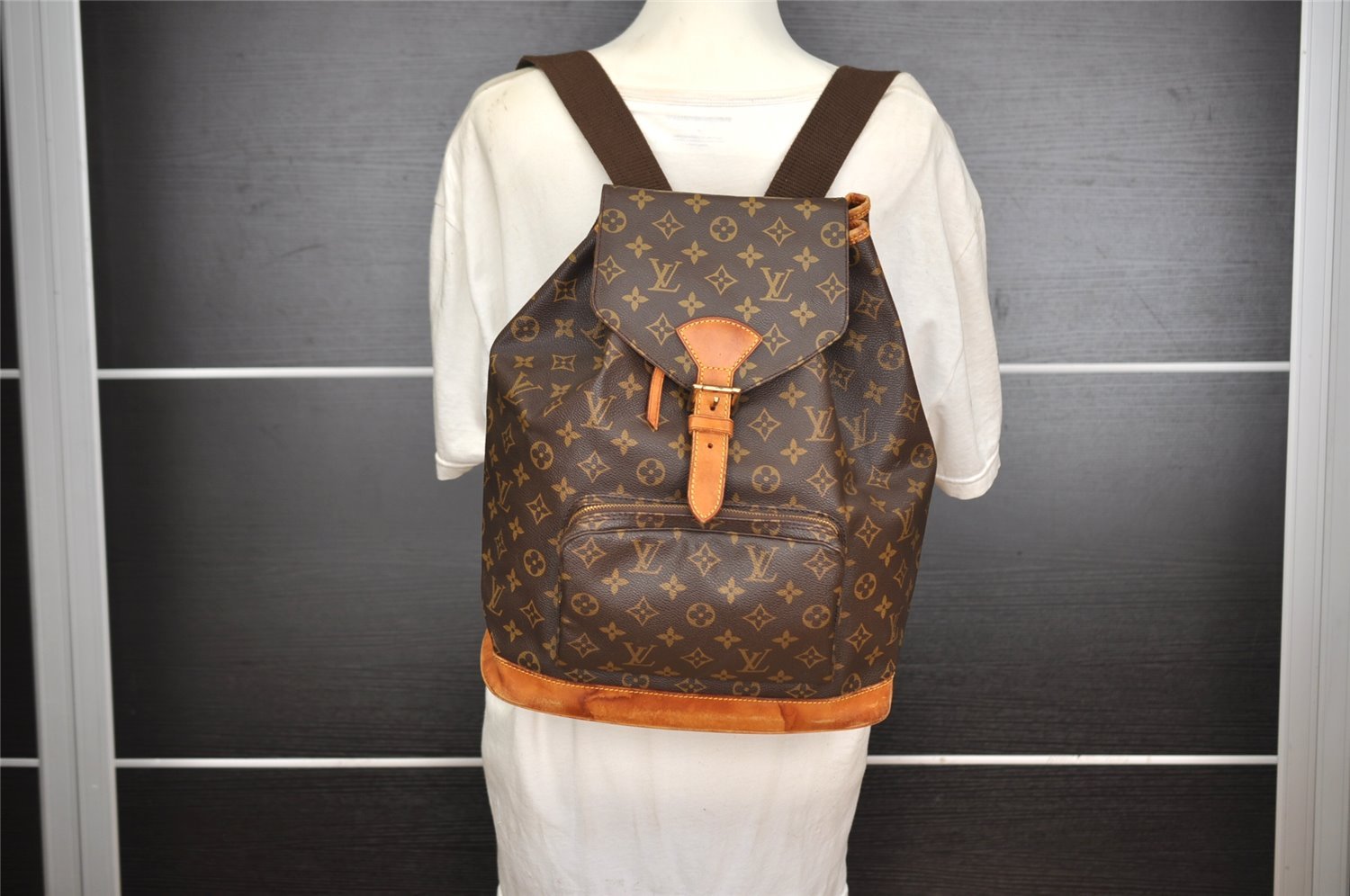 Authentic Louis Vuitton Monogram Montsouris GM Backpack M51135 LV 1716I