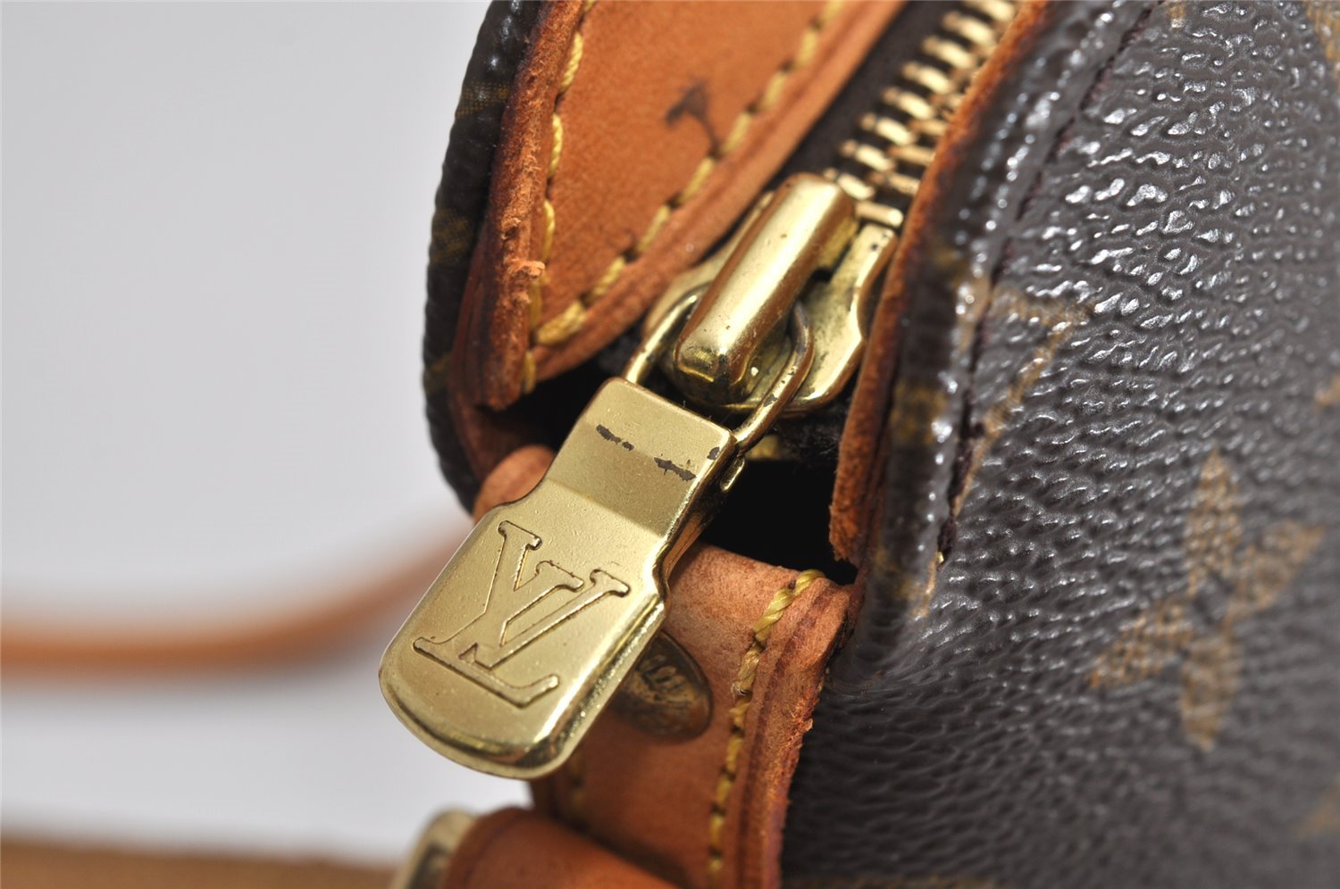 Authentic Louis Vuitton Monogram Drouot Shoulder Cross Body Bag M51290 LV 1717K