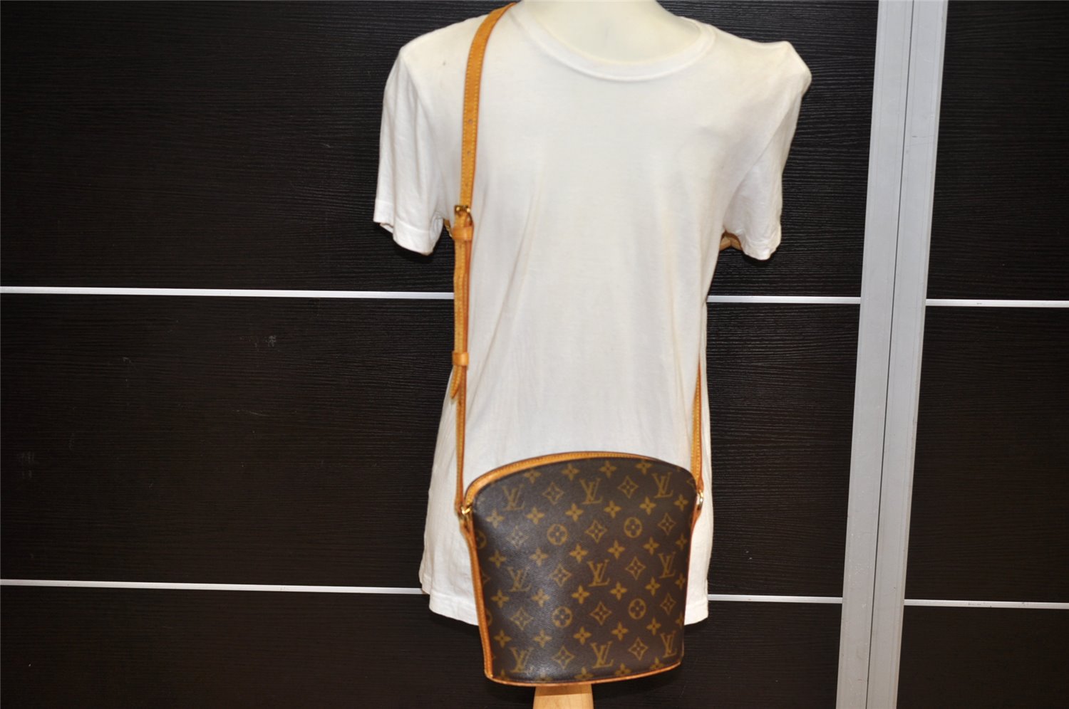 Authentic Louis Vuitton Monogram Drouot Shoulder Cross Body Bag M51290 LV 1719K