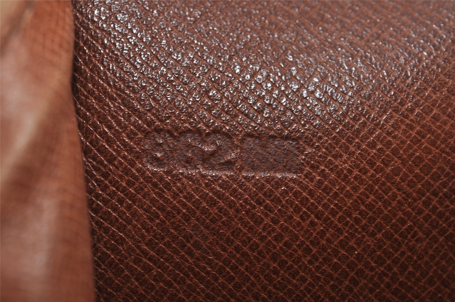 Authentic Louis Vuitton Monogram Boulogne 30 Shoulder Cross Bag Old Model 1721J