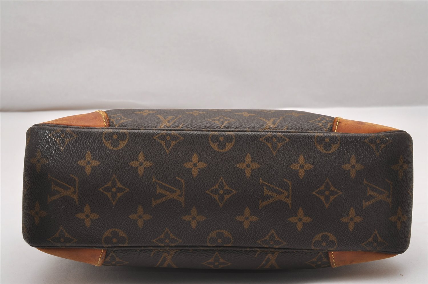 Authentic Louis Vuitton Monogram Boulogne 30 Shoulder Bag M52165 Junk 1722J