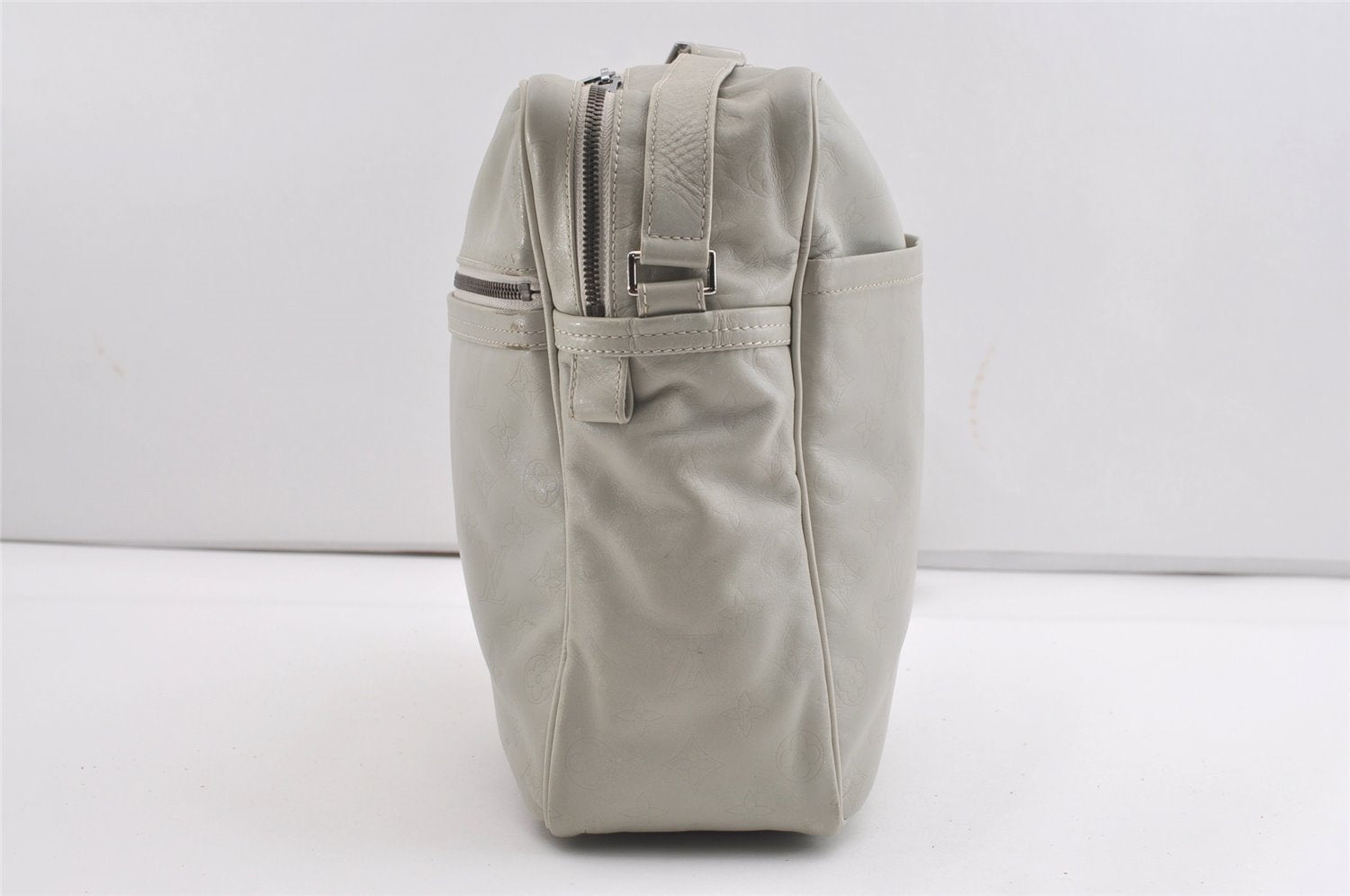 Authentic Louis Vuitton Monogram Defile Clarkson Shoulder Bag M92358 Gray 1724J