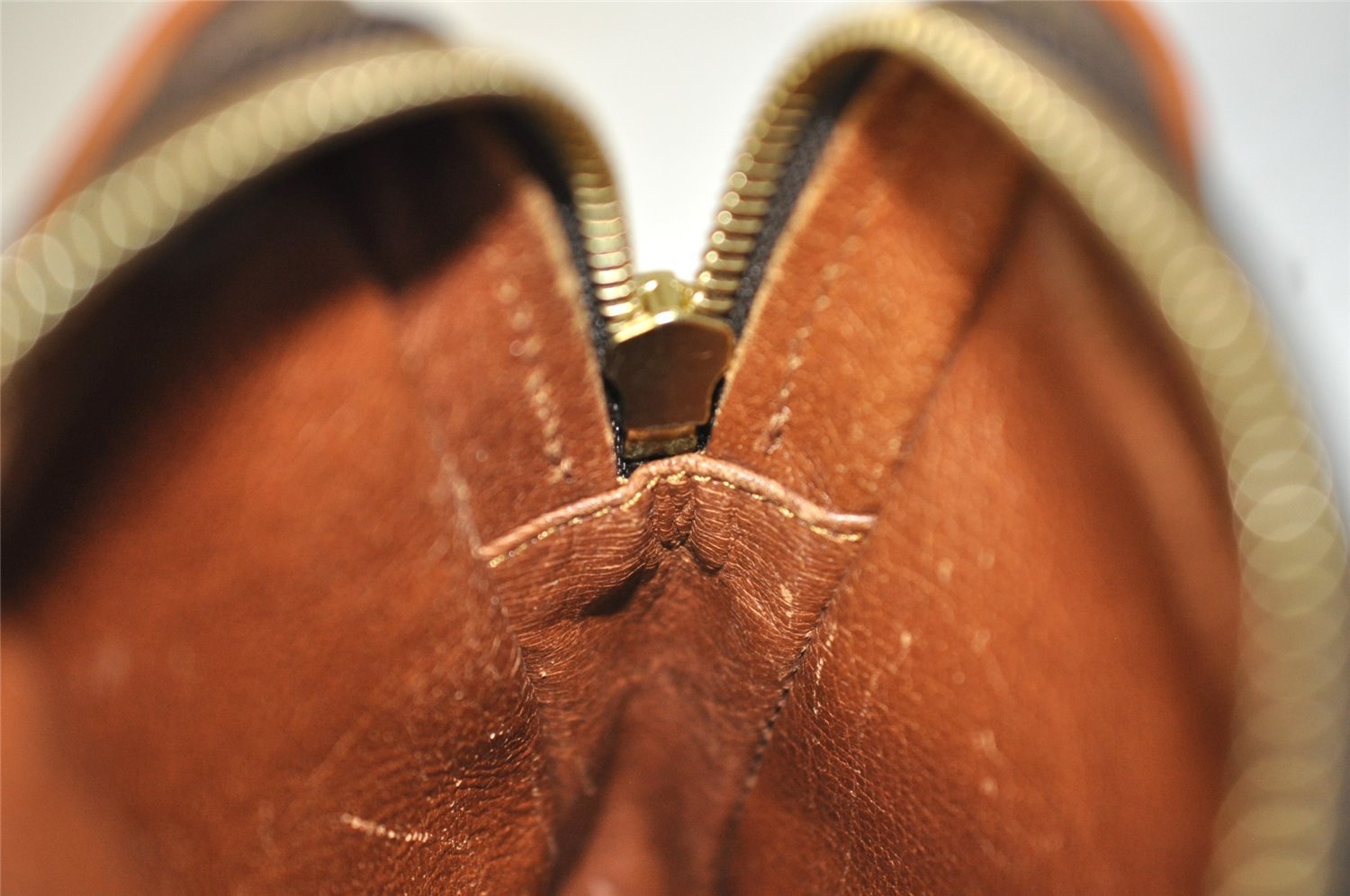 Auth Louis Vuitton Monogram Mini Poche Danube Shoulder Cross Bag Old Model 1729I