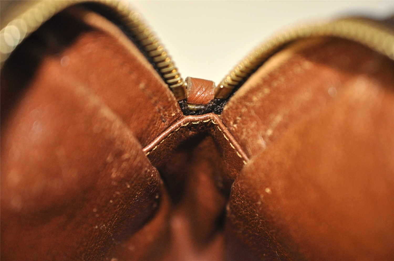 Auth Louis Vuitton Monogram Mini Poche Danube Shoulder Cross Bag Old Model 1729I