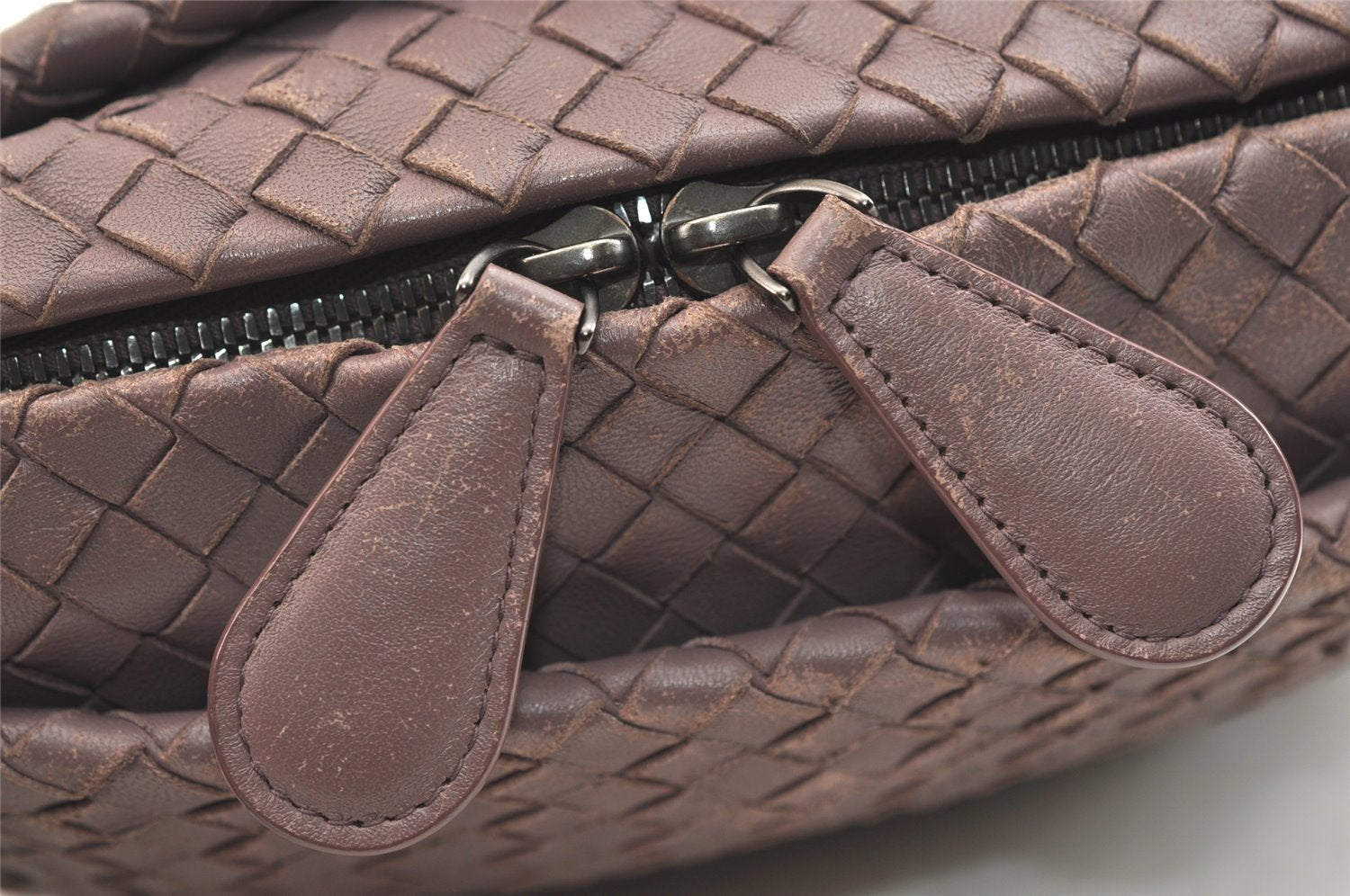 Authentic BOTTEGA VENETA Intrecciato Leather Shoulder Crossbody Bag Purple 1730K