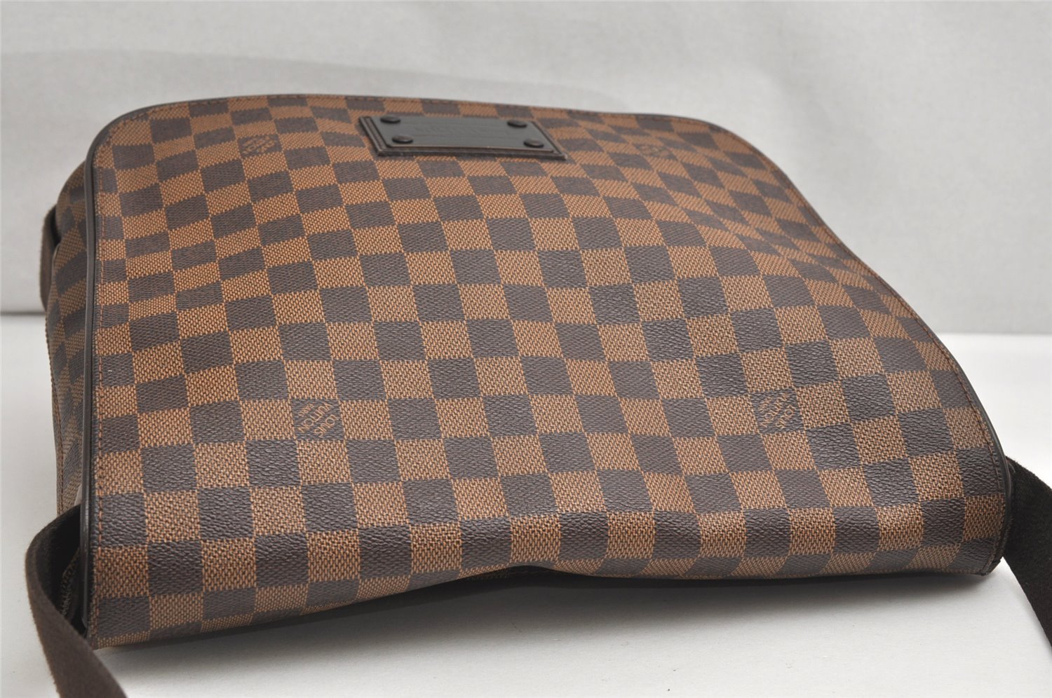 Authentic Louis Vuitton Damier Brooklyn MM Shoulder Cross Bag N51211 LV 1736K