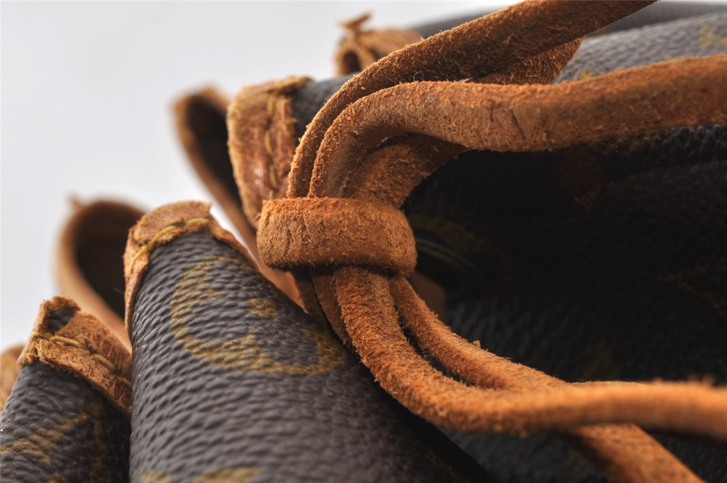 Authentic Louis Vuitton Monogram Petit Noe Drawstring Bag Old Model LV 1737J