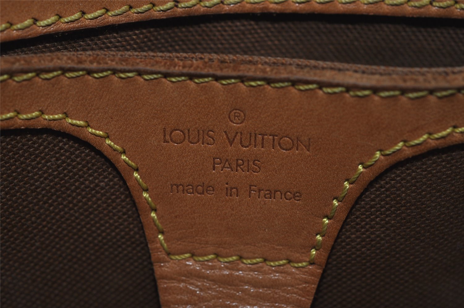 Authentic Louis Vuitton Monogram Ellipse MM Hand Bag M51126 LV 1739I