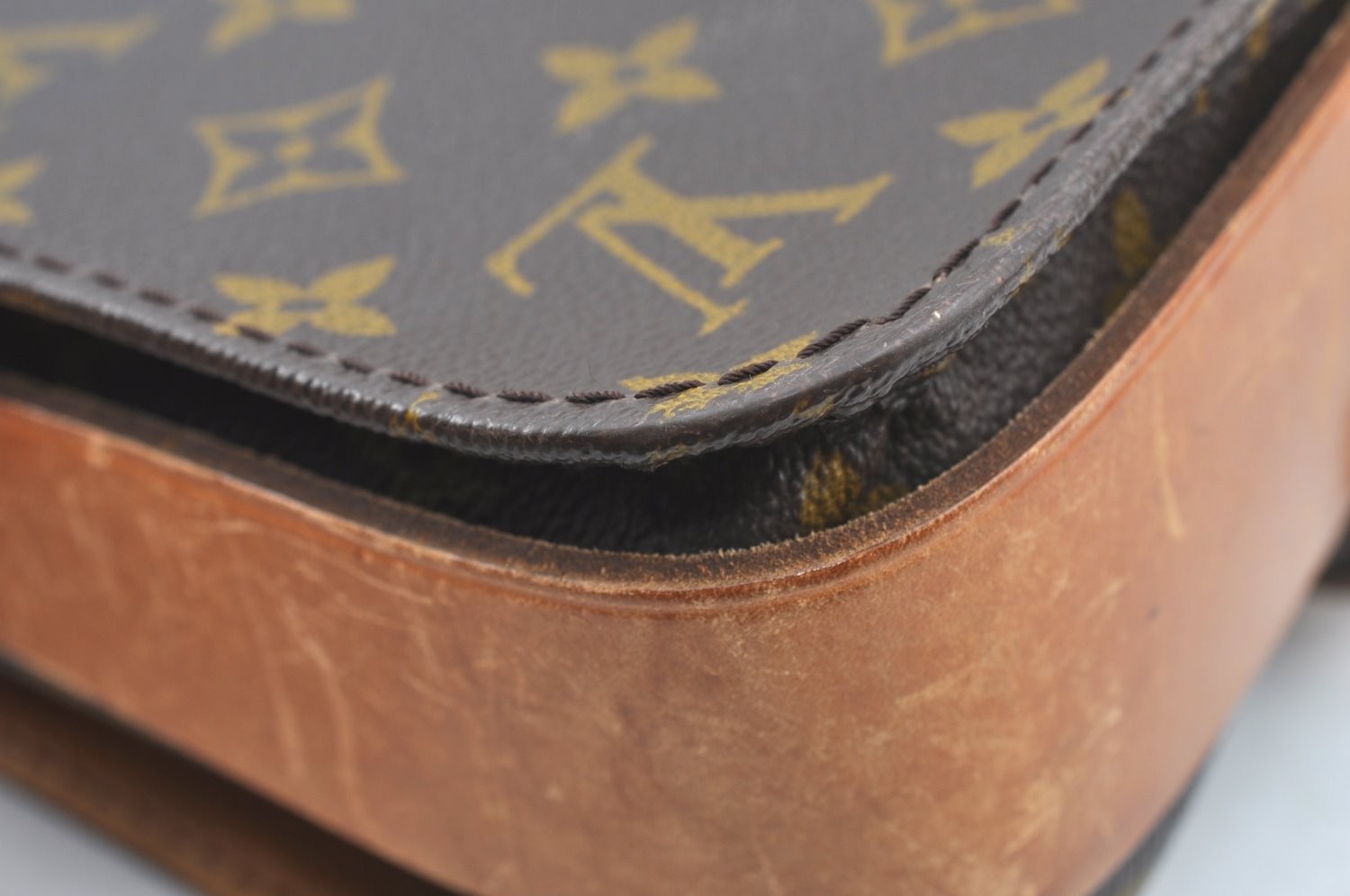 Authentic Louis Vuitton Monogram Cartouchiere MM Shoulder Bag Old Model 1739J