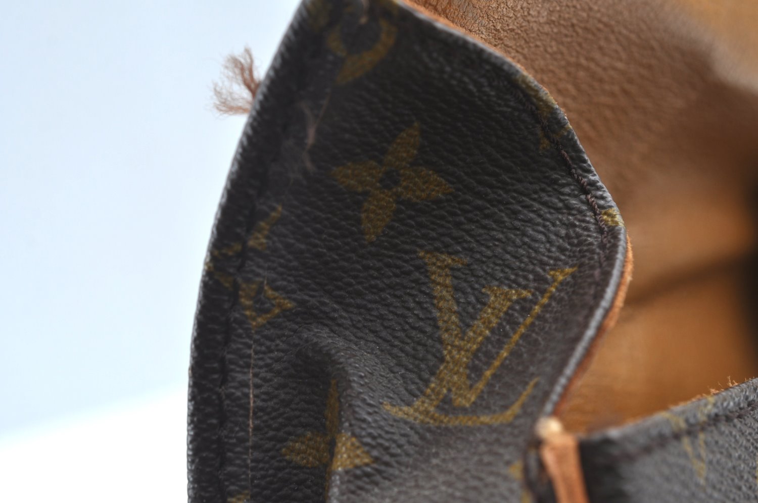 Authentic Louis Vuitton Monogram Cartouchiere MM Shoulder Bag Old Model 1739J