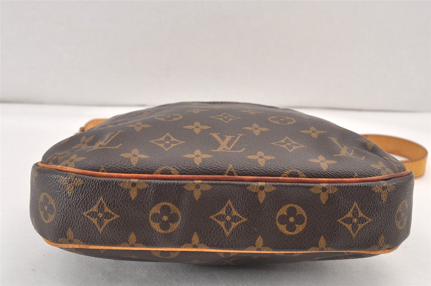 Authentic Louis Vuitton Monogram Odeon PM Shoulder Bag M56390 LV Junk 1739K