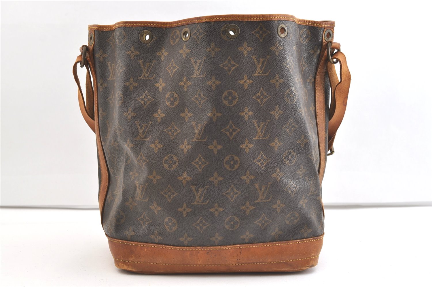 Authentic Louis Vuitton Monogram Noe Shoulder Drawstring Bag M42224 LV 1745K