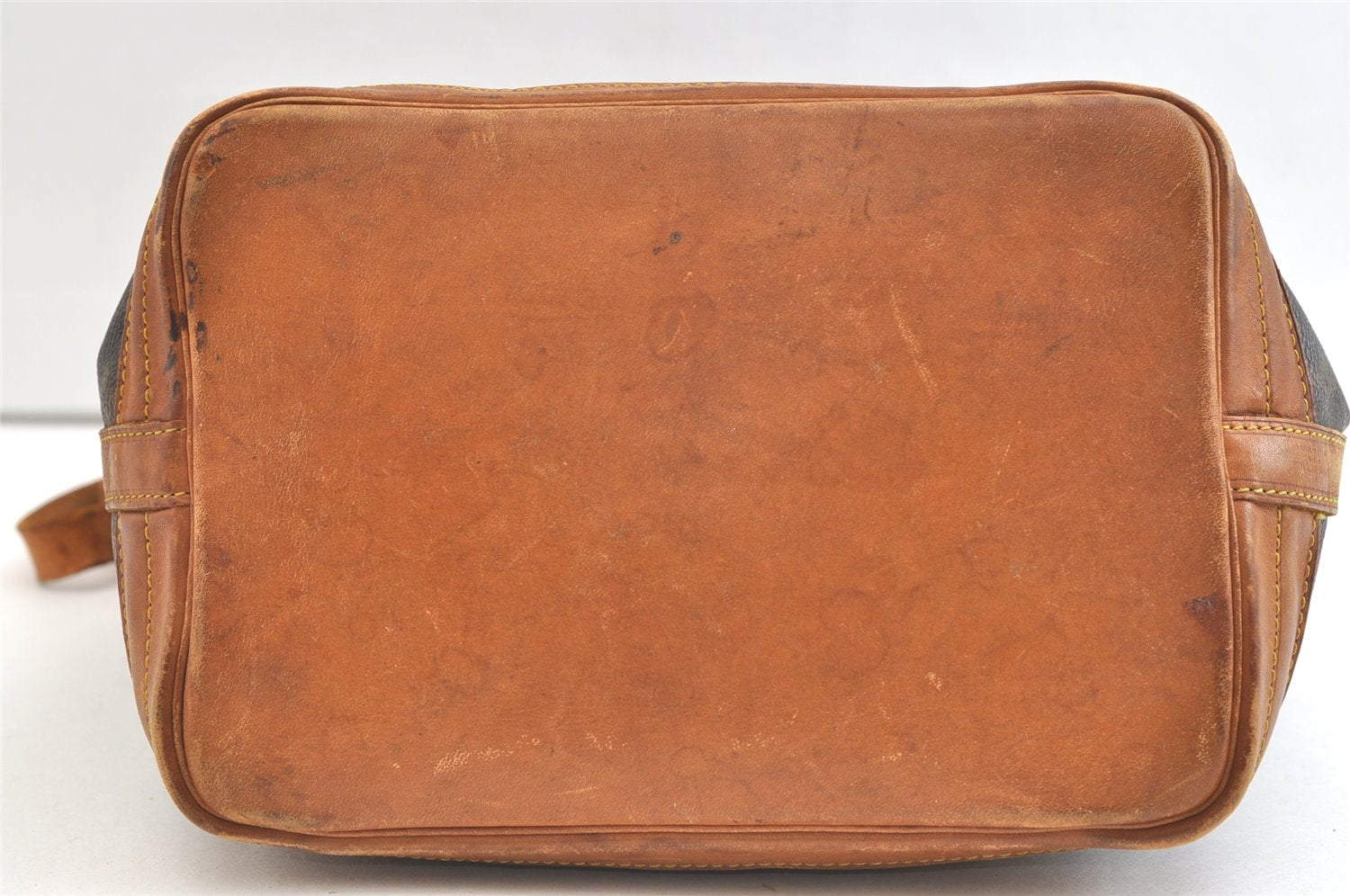 Authentic Louis Vuitton Monogram Noe Shoulder Drawstring Bag M42224 LV 1745K