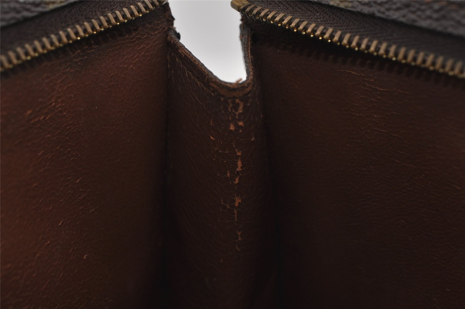 Authentic Louis Vuitton Monogram Poche Toilette 26 Pouch Old Model Junk 1746I