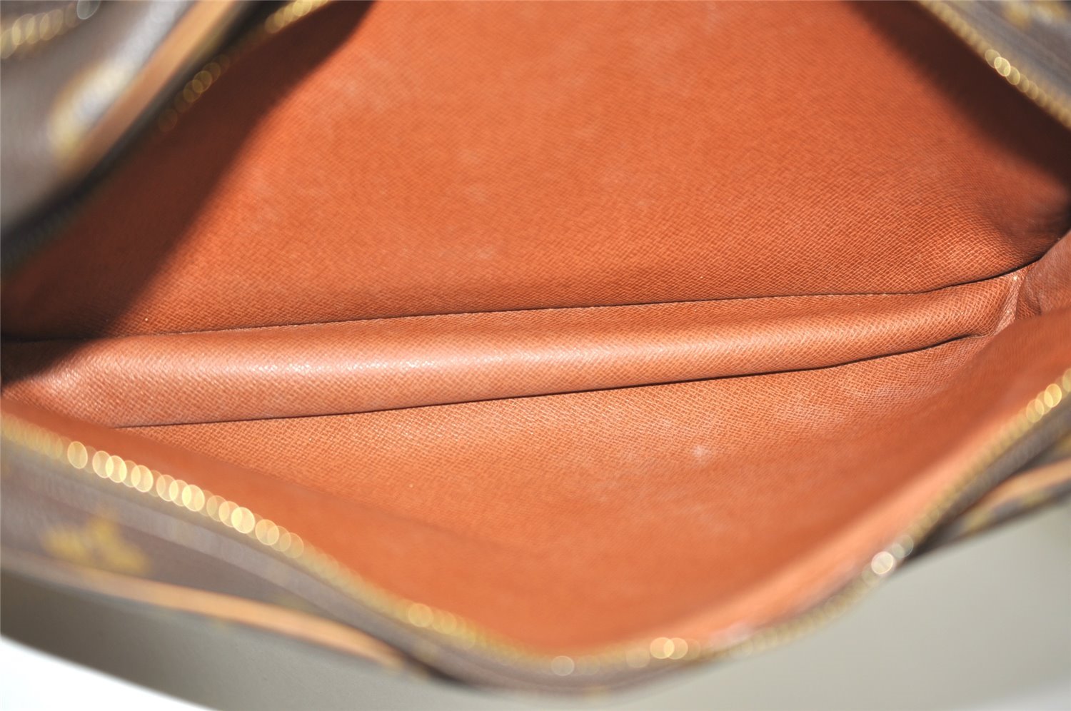 Authentic Louis Vuitton Monogram Nile Shoulder Cross Body Bag M45244 LV 1748I