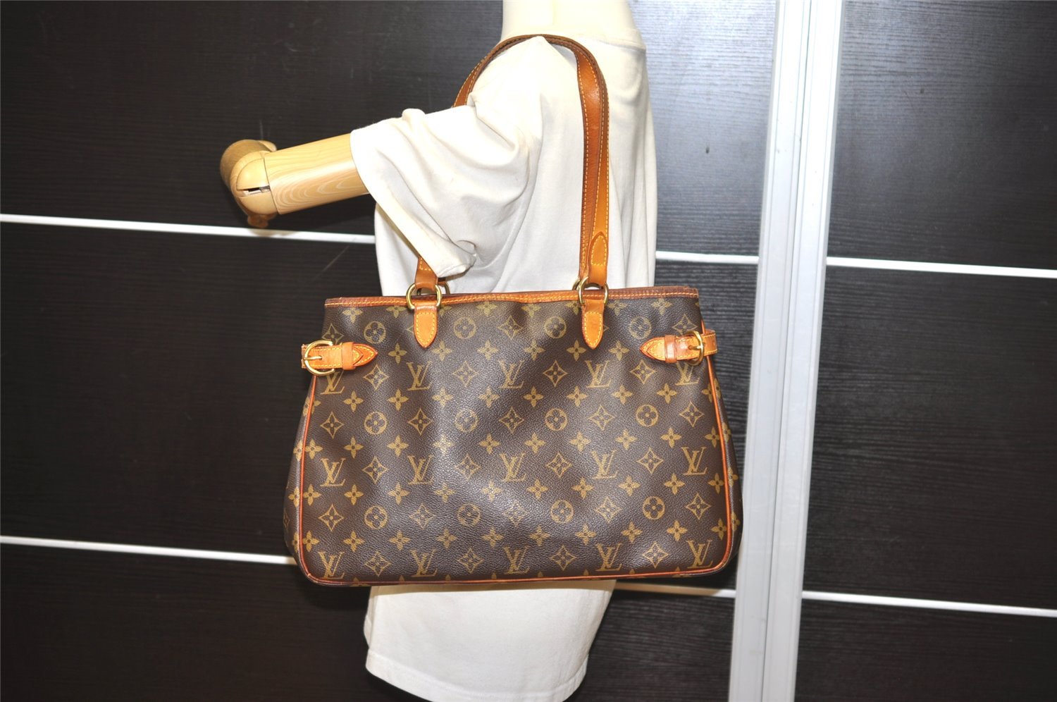 Authentic Louis Vuitton Monogram Batignolles Horizontal Tote Bag M51154 LV 1750I