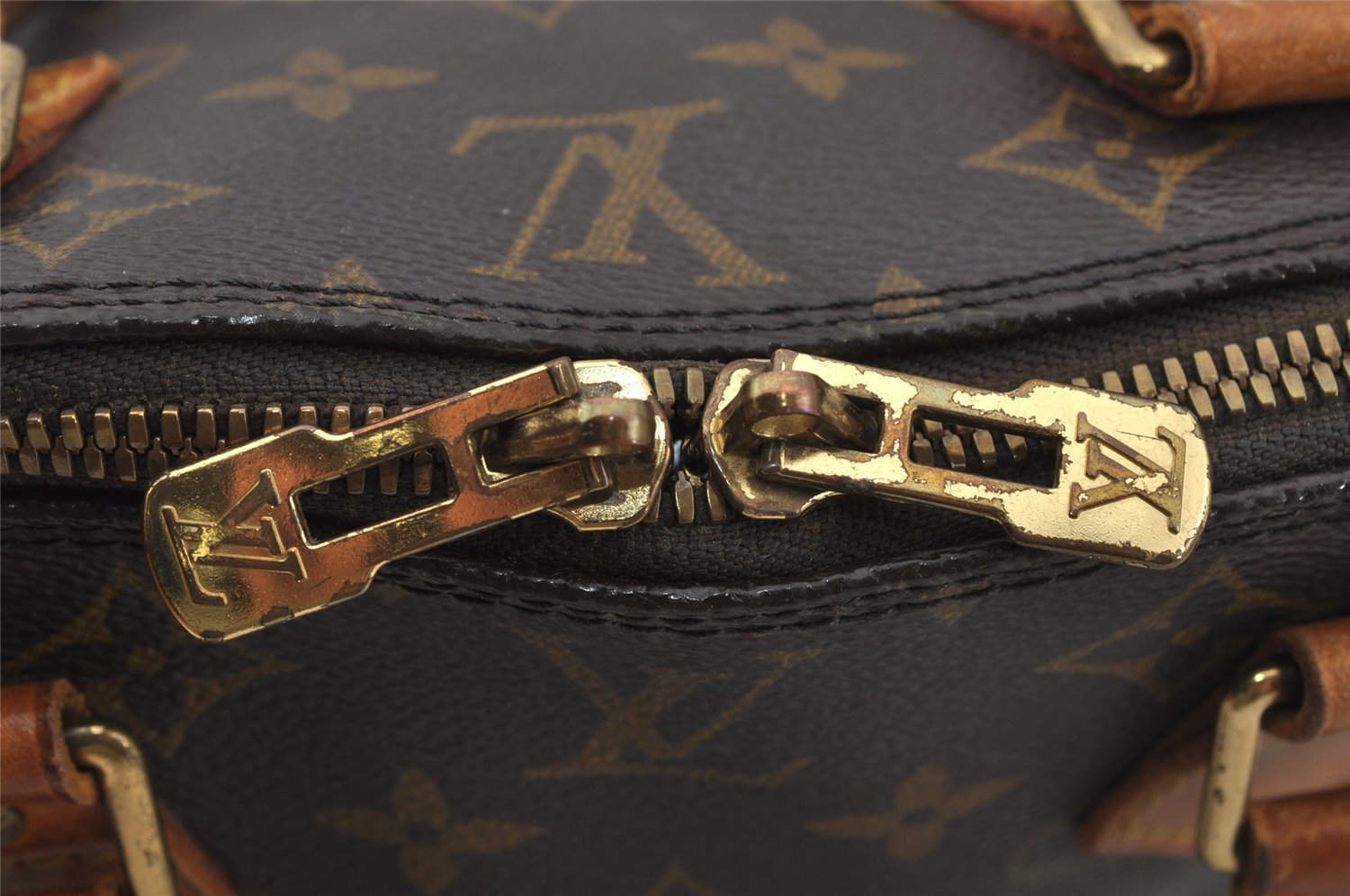 Authentic Louis Vuitton Monogram Alma Hand Bag Purse M51130 LV 1750J