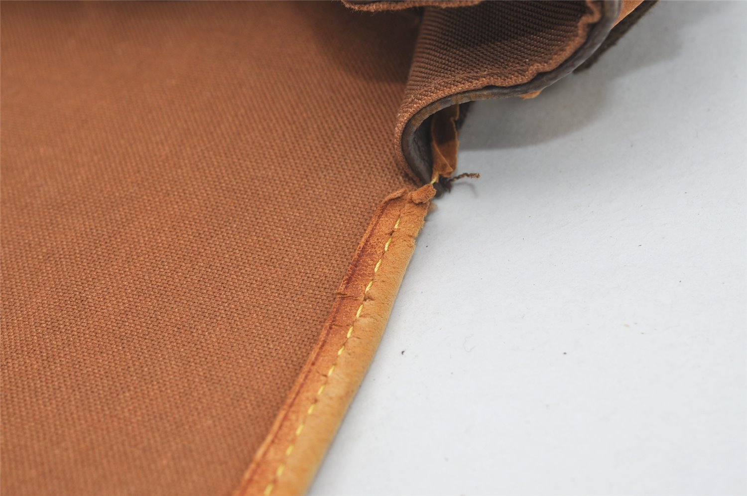 Auth Louis Vuitton Monogram Messenger Bosphore PM Shoulder Bag M40106 LV 1751J