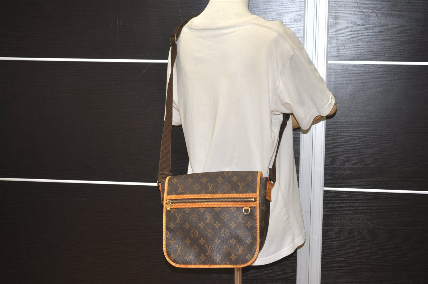 Auth Louis Vuitton Monogram Messenger Bosphore PM Shoulder Bag M40106 LV 1751J
