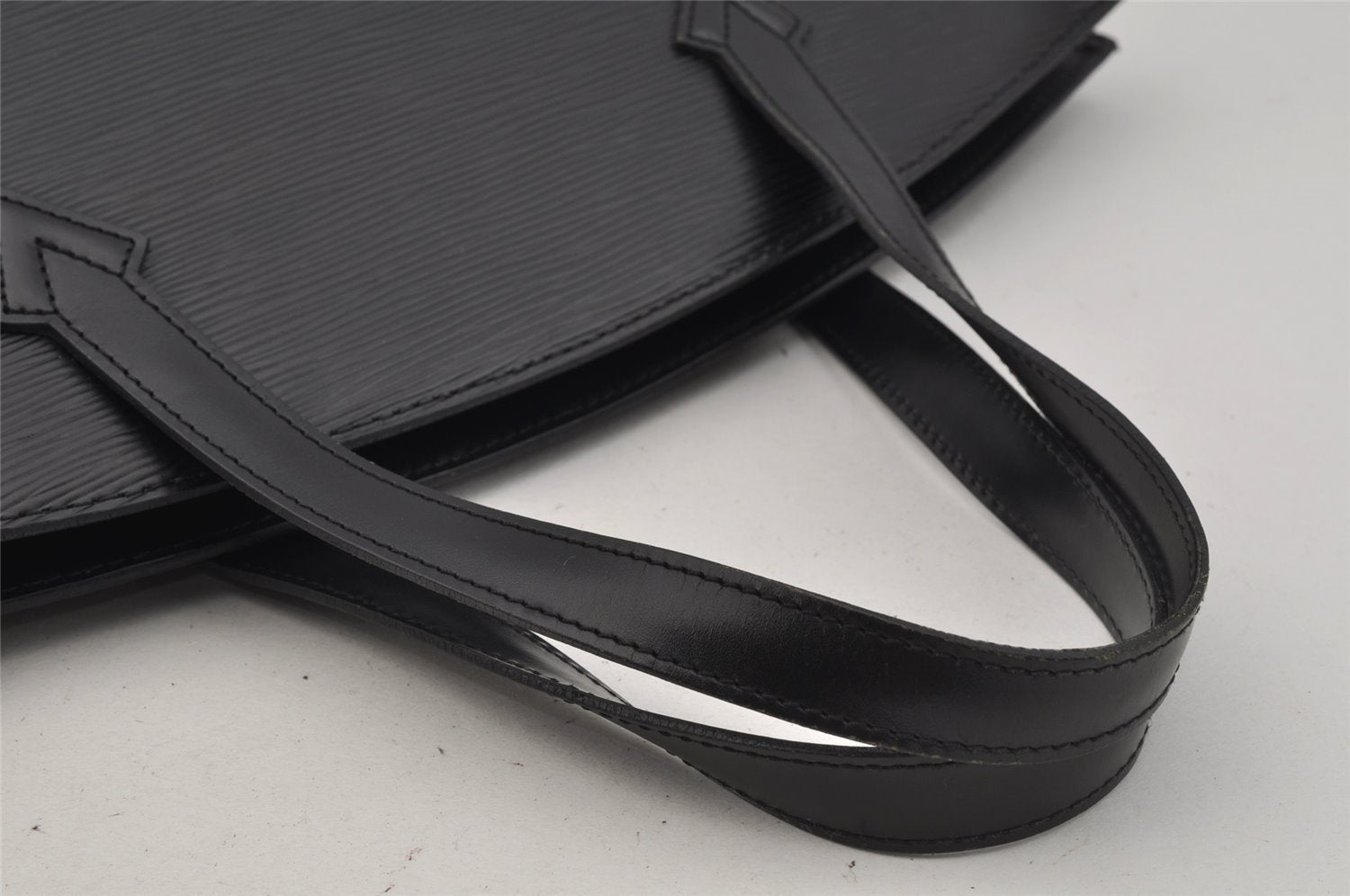 Authentic Louis Vuitton Epi Saint Jacques Hand Bag Black M52272 LV 1755J