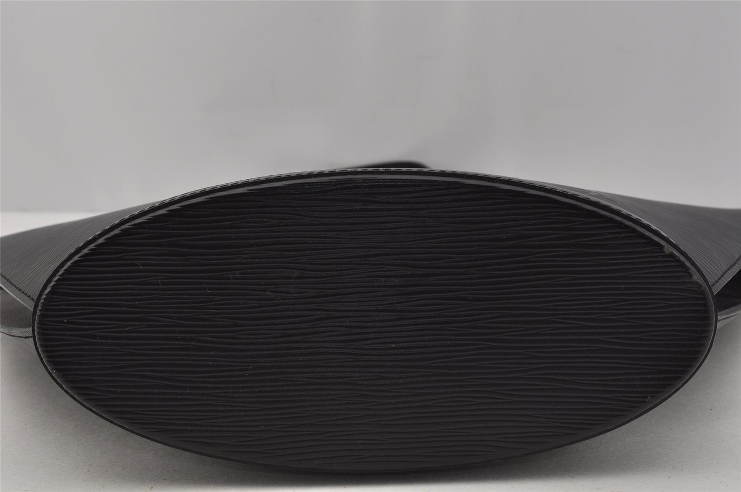 Authentic Louis Vuitton Epi Saint Jacques Hand Bag Black M52272 LV 1755J