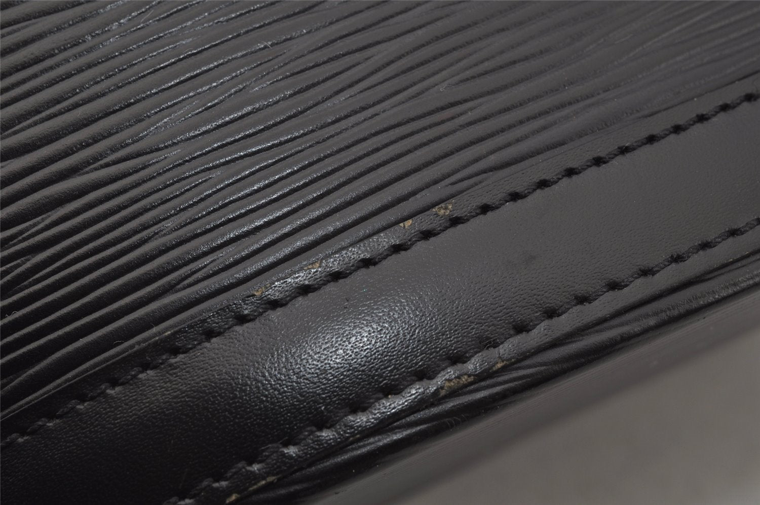 Authentic Louis Vuitton Epi Saint Jacques Hand Bag Black M52272 LV 1755J