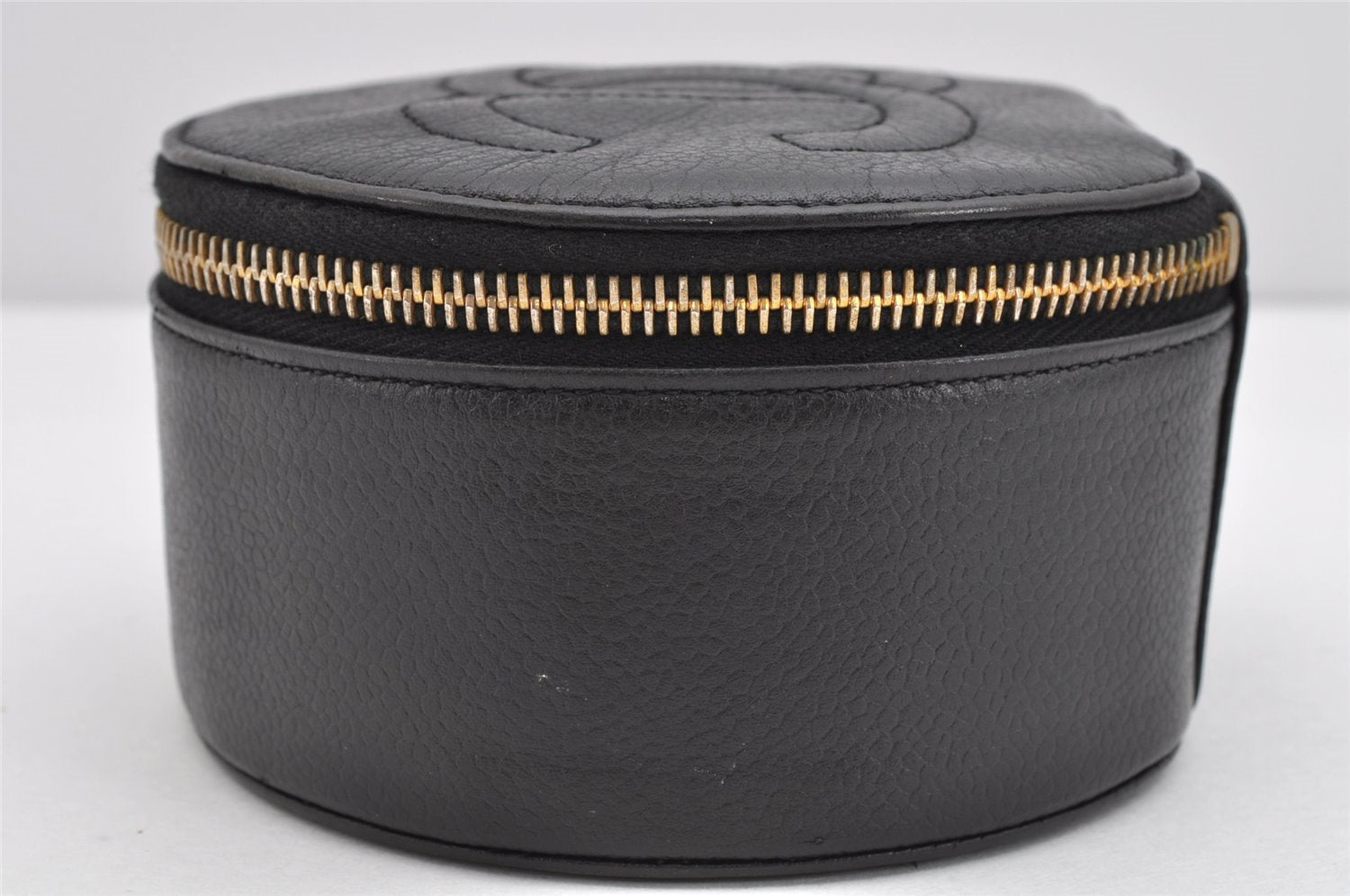 Authentic CHANEL Vintage Caviar Skin CC Logo Cosmetic Pouch Purse Black 1759K