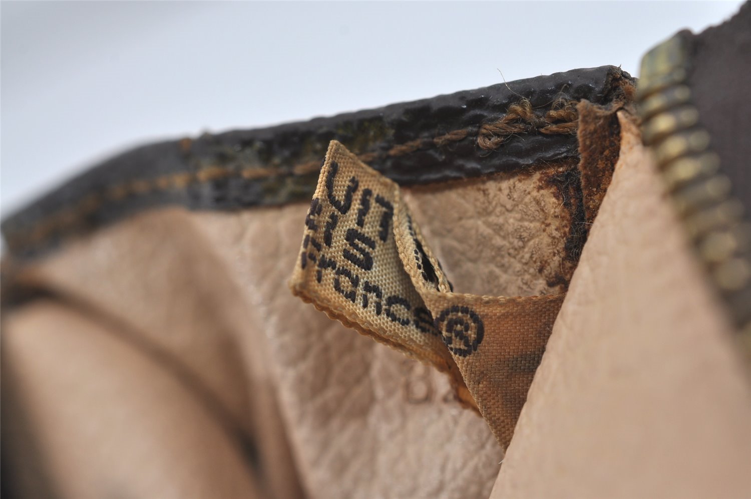 Authentic Louis Vuitton Monogram Poche Toilette 26 M47542 Cosmetics Pouch 1767I