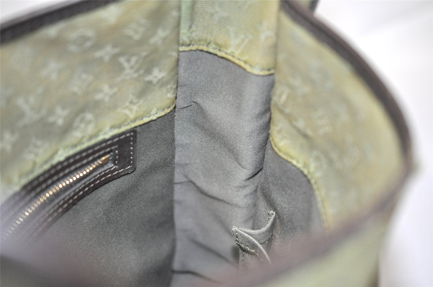 Authentic Louis Vuitton Monogram Mini Besace Mary Kate Shoulder Bag Green 1770I