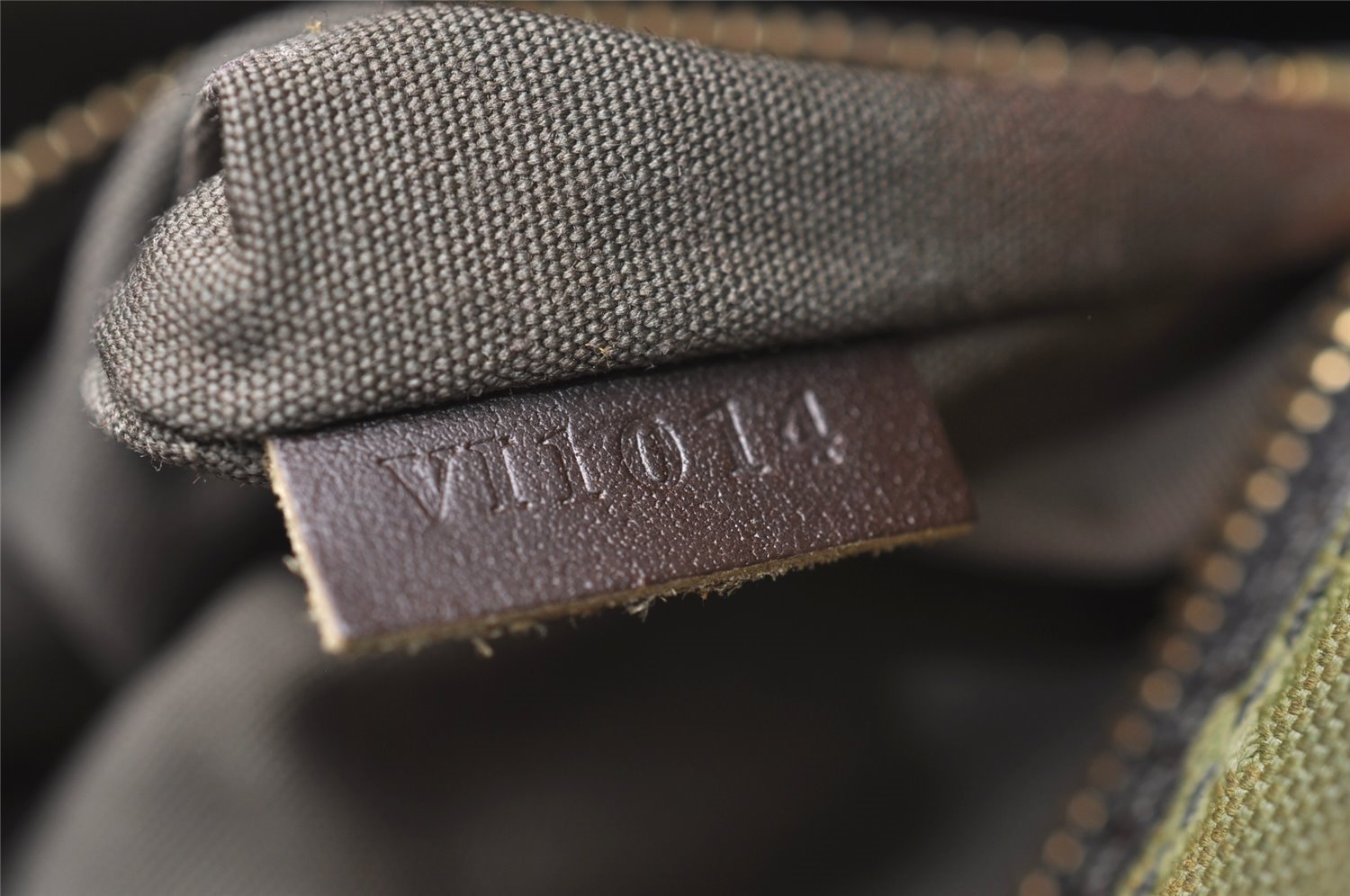 Authentic Louis Vuitton Monogram Mini Besace Mary Kate Shoulder Bag Green 1770I