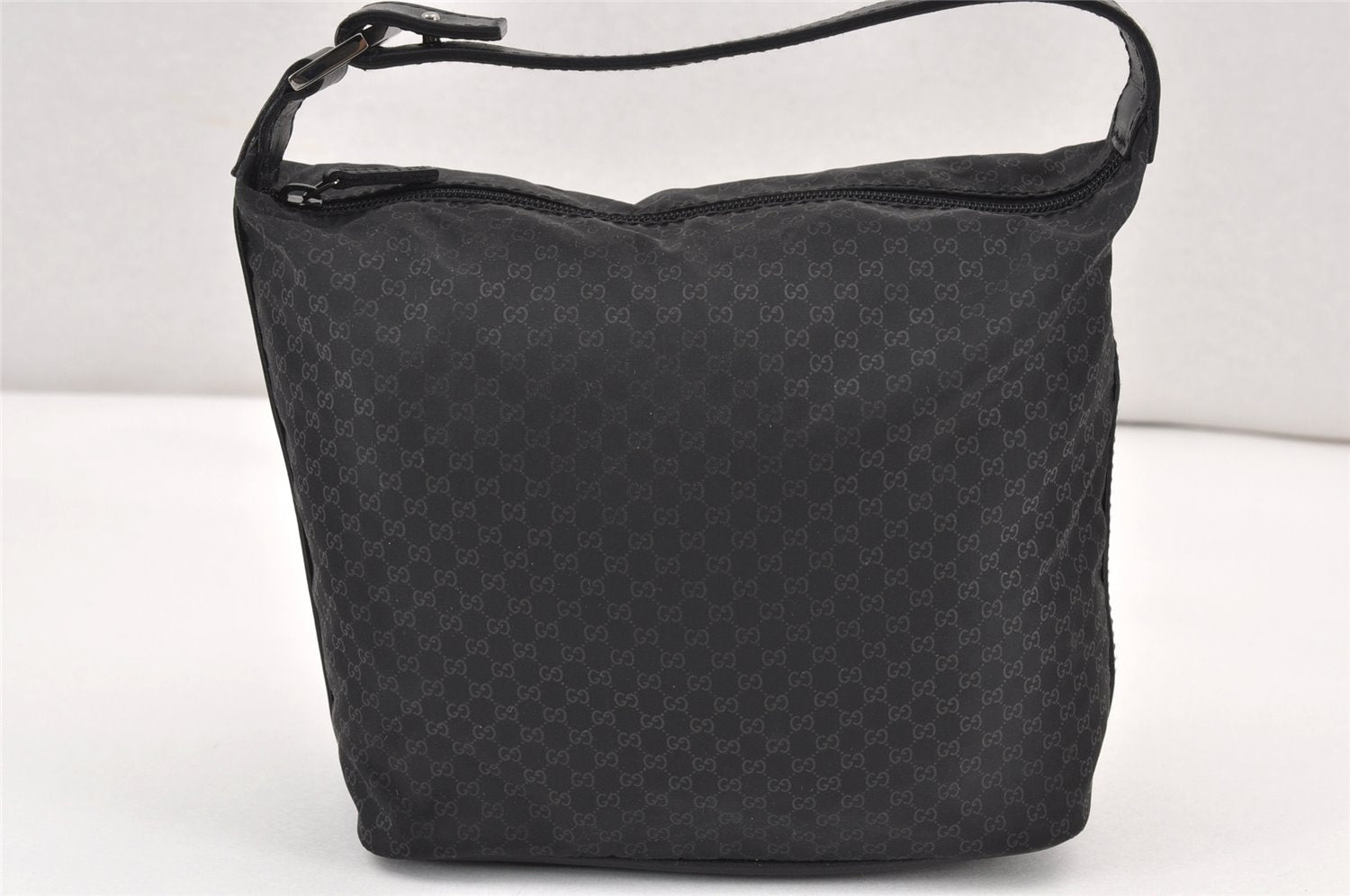 Authentic GUCCI Micro GG Nylon Leather Hand Bag Pouch Purse 0391147 Black 1770K