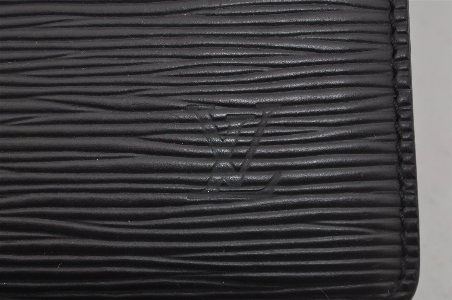 Authentic Louis Vuitton Epi Pochette Homme Clutch Hand Bag Black M52522 LV 1784J