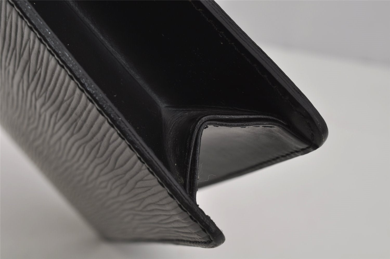 Authentic Louis Vuitton Epi Pochette Homme Clutch Hand Bag Black M52522 LV 1784J