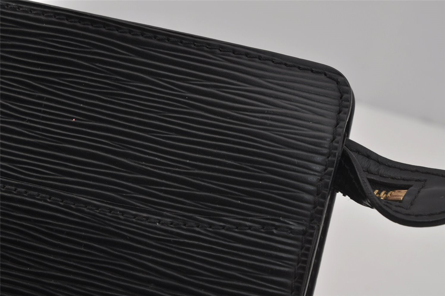 Authentic Louis Vuitton Epi Pochette Homme Clutch Hand Bag Black M52522 LV 1784J