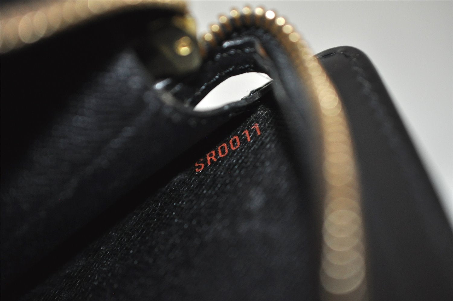 Authentic Louis Vuitton Epi Pochette Homme Clutch Hand Bag Black M52522 LV 1784J