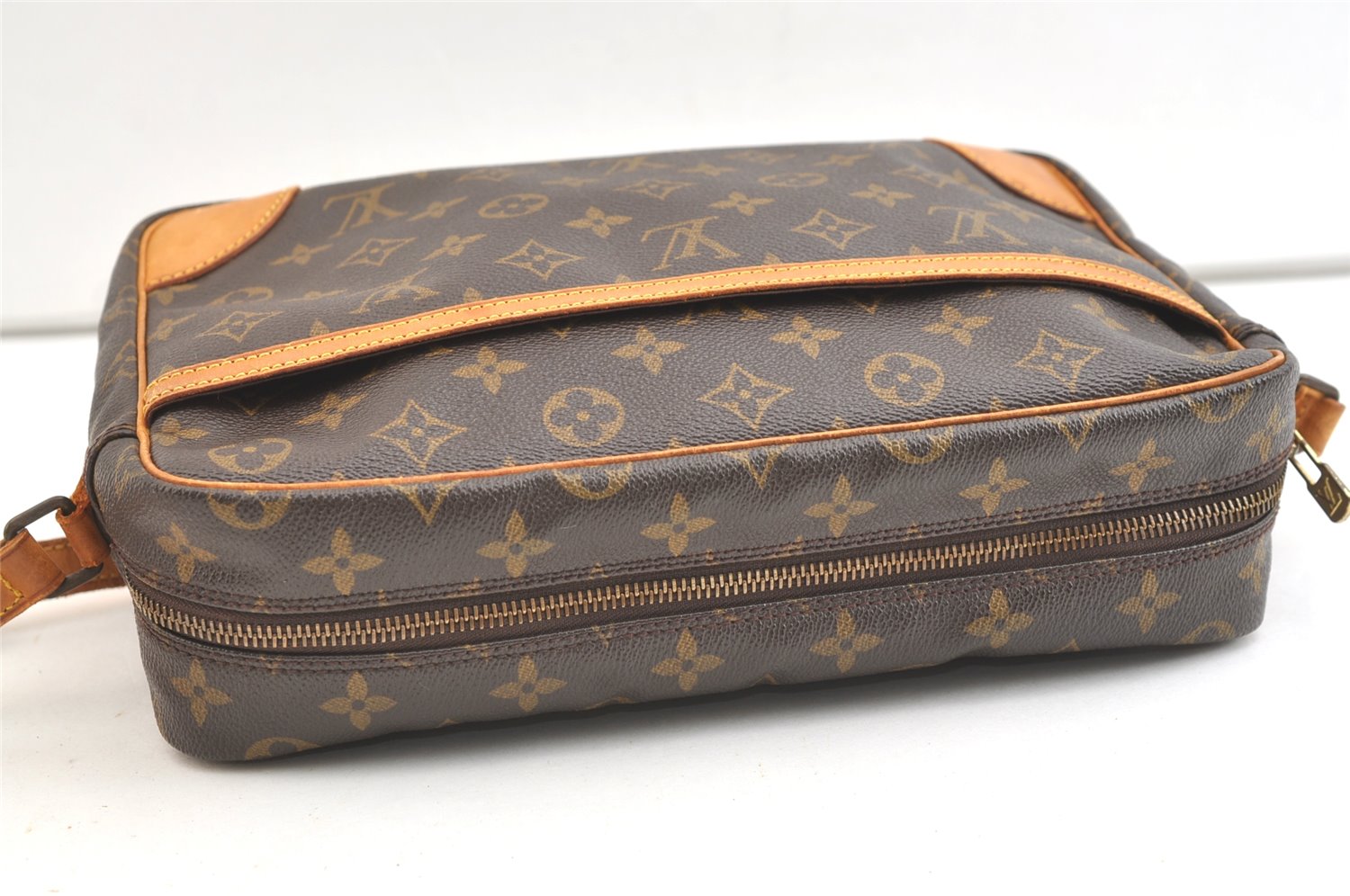 Authentic Louis Vuitton Monogram Trocadero 30 Shoulder Cross Bag M51272 LV 1794K